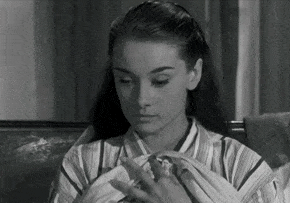 1471369556-78171-audrey-hepburn-dat-smile-gif-e-uxrt.gif